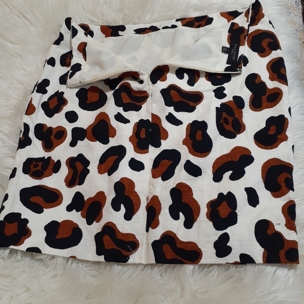 Talbots Printed Pencil Skirt Size 16P - Picture 3 of 6